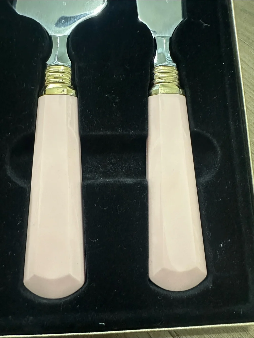 Mikasa Pink Handle Cake Server and Spatula Set